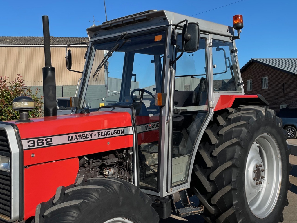 Massey Ferguson 362