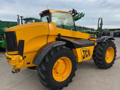 JCB 526S