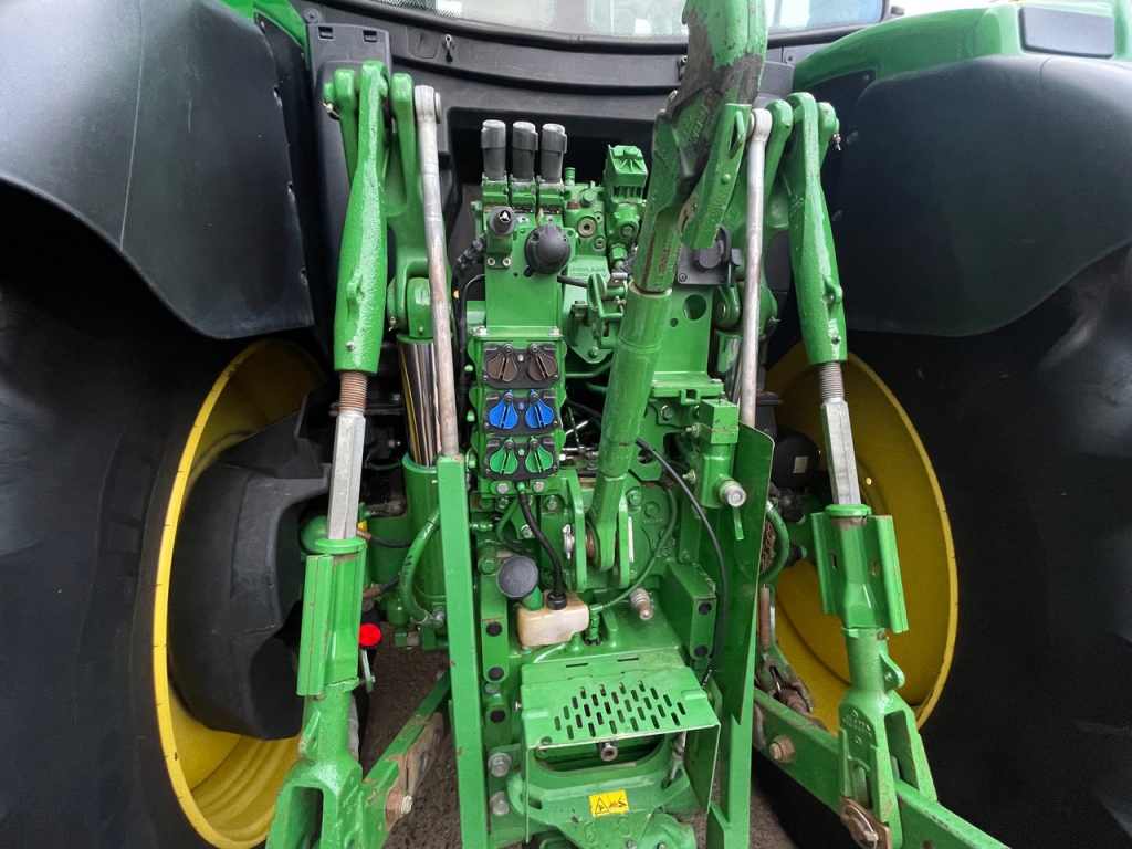 John Deere 6155R