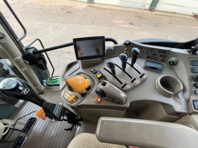 John Deere 6155R
