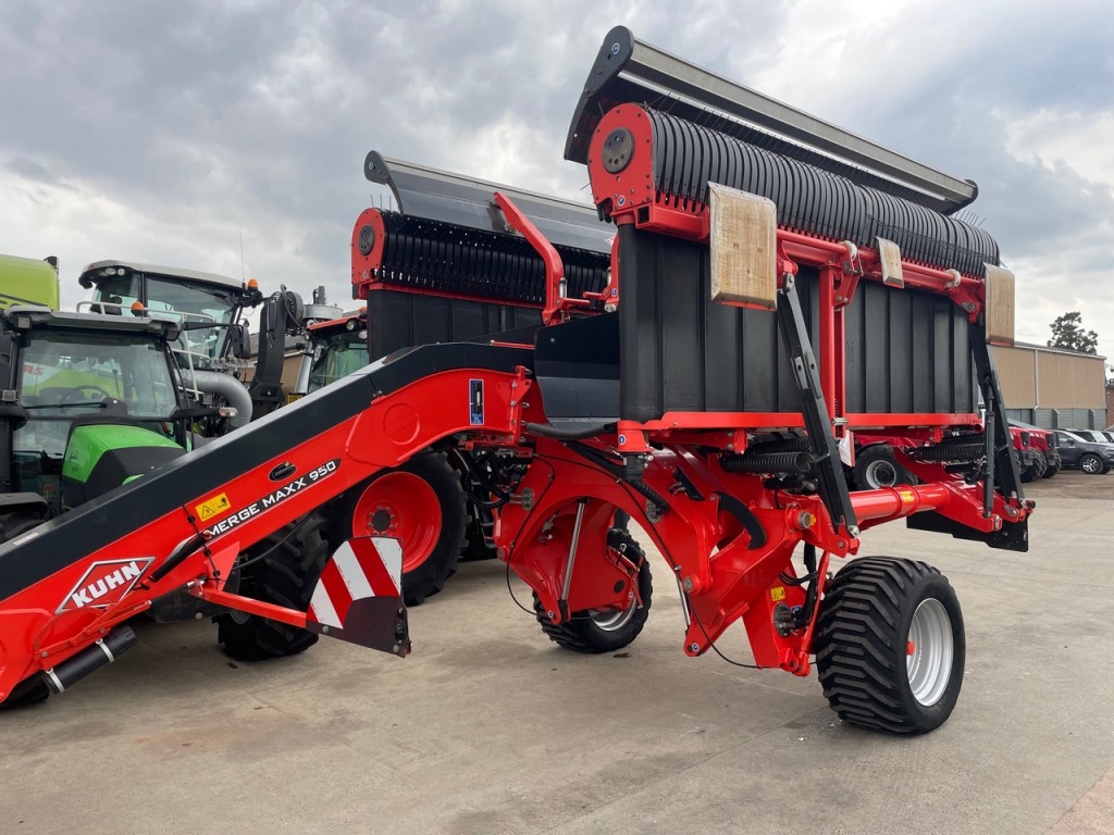 Kuhn Merge Maxx 950