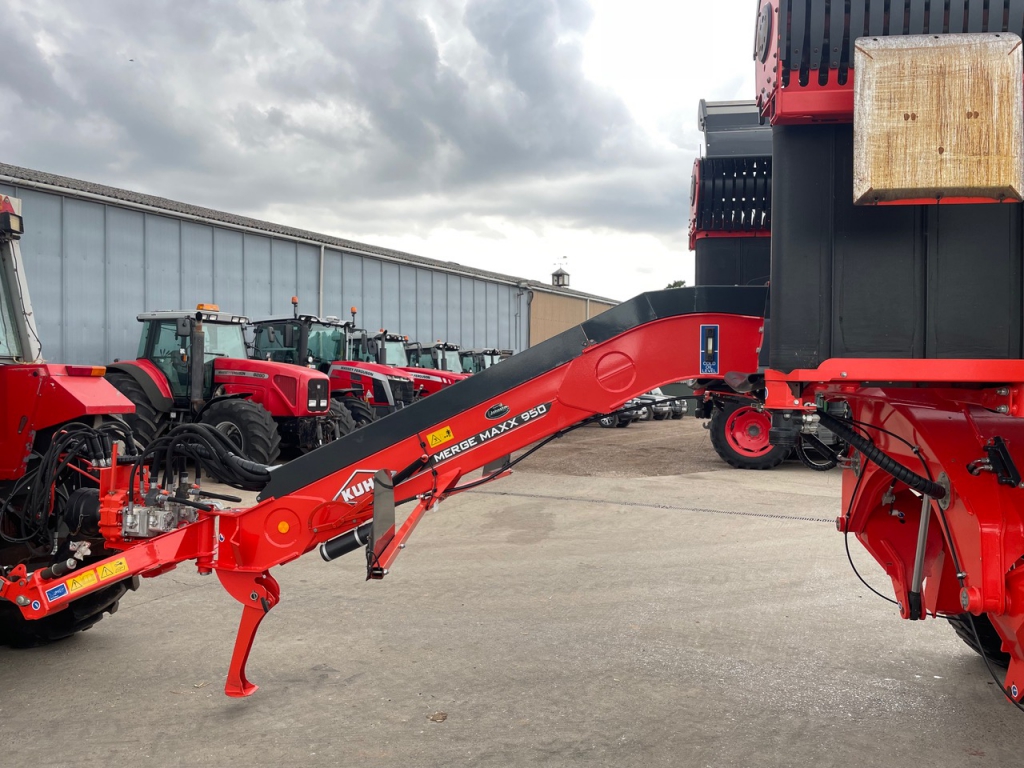 Kuhn Merge Maxx 950