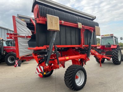 Kuhn Merge Maxx 950
