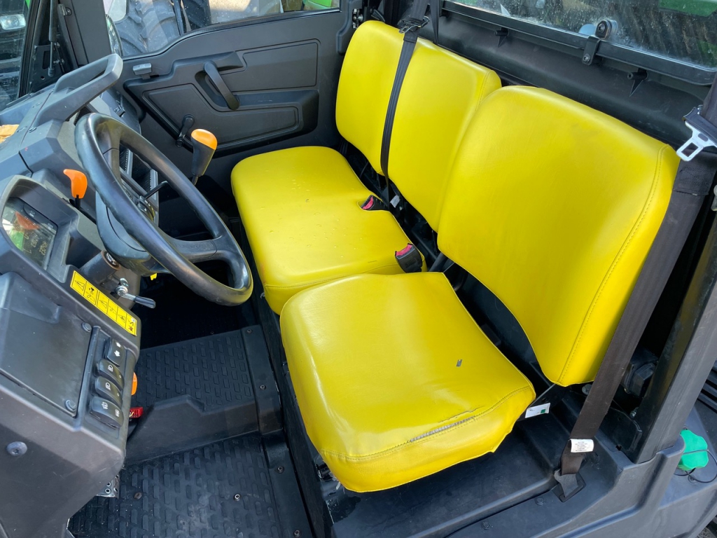 John Deere XUV 865M Gator