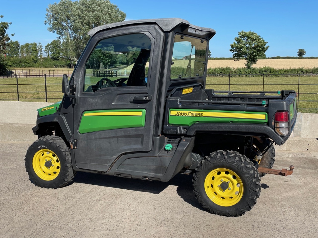 John Deere XUV 865M Gator