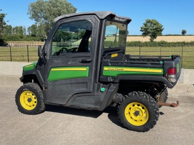 John Deere XUV 865M Gator