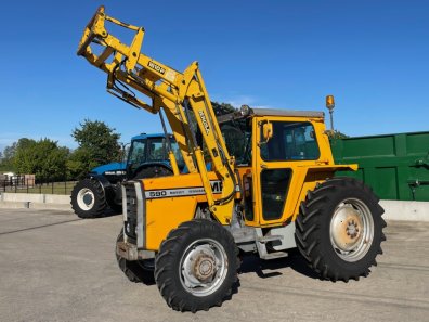 Massey Ferguson 590