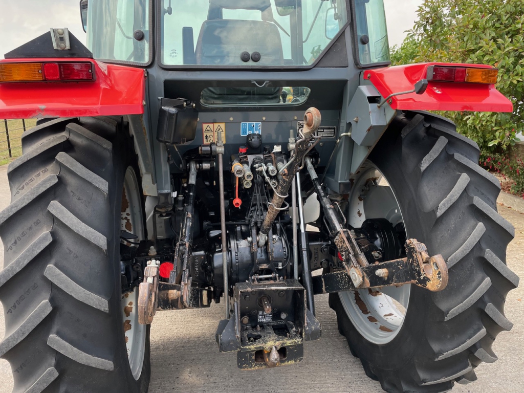 Massey Ferguson 4245