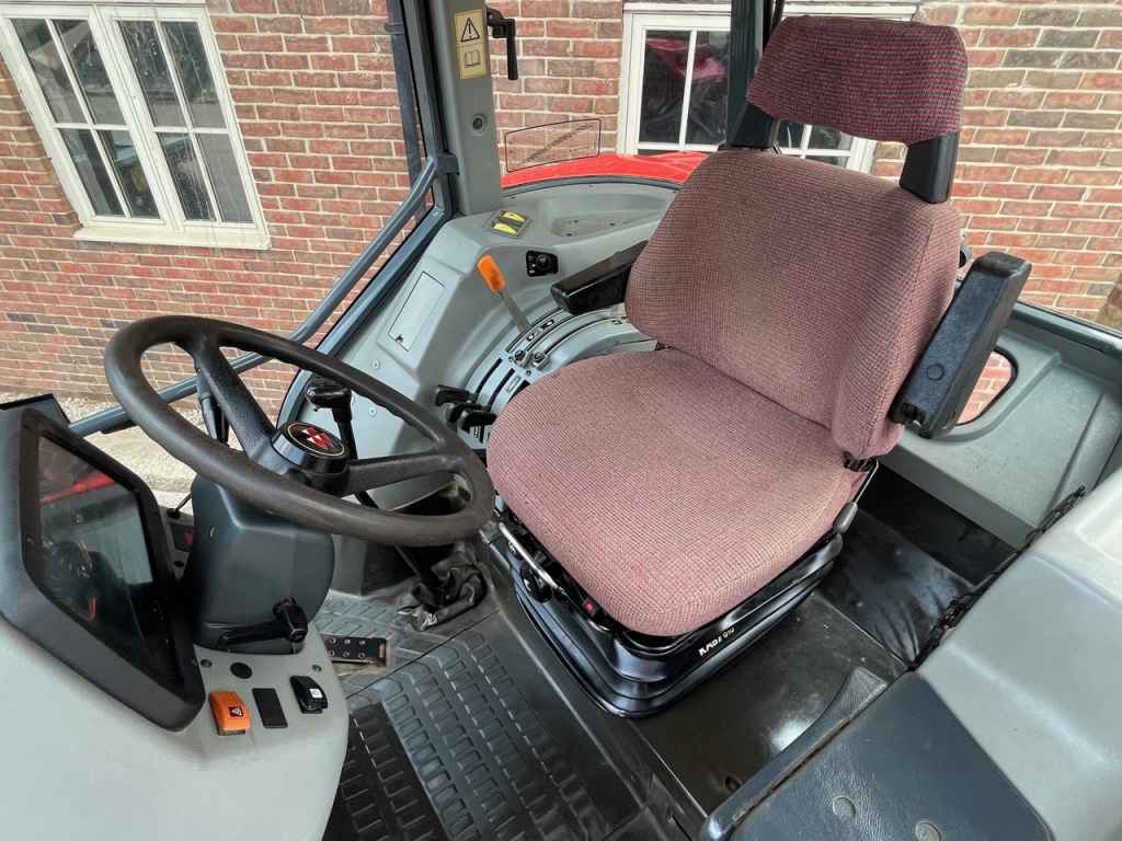 Massey Ferguson 4245