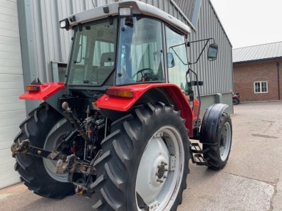 Massey Ferguson 4245