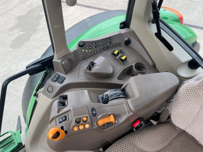 John Deere 6155M