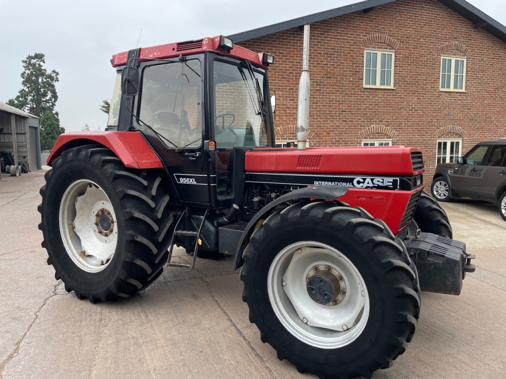 Case 956XL