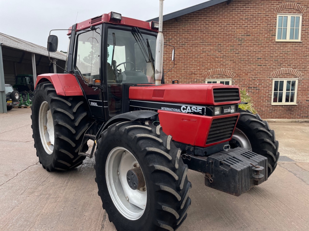 Case 956XL