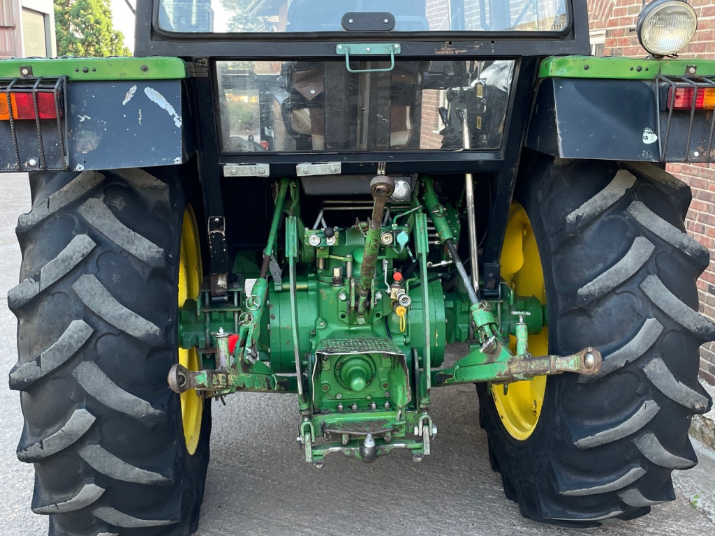 John Deere 2040