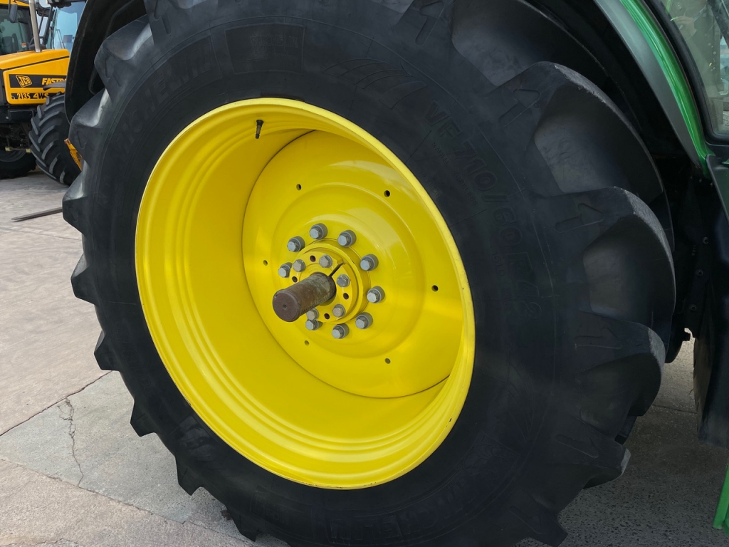 John Deere 6155R