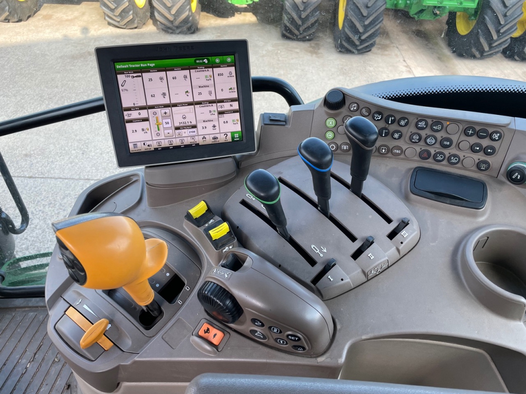 John Deere 6155R