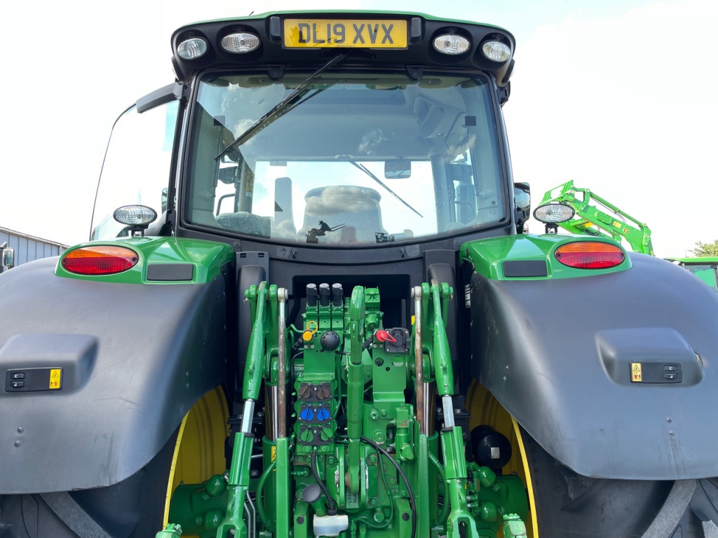 John Deere 6155R