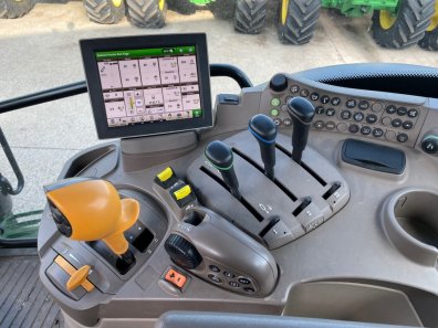 John Deere 6155R