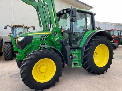 John Deere 6120M