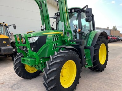 John Deere 6120M