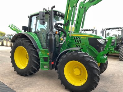 John Deere 6120M