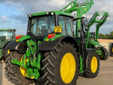 John Deere 6120M