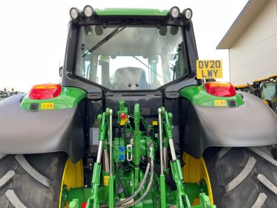 John Deere 6120M