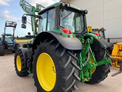 John Deere 6120M