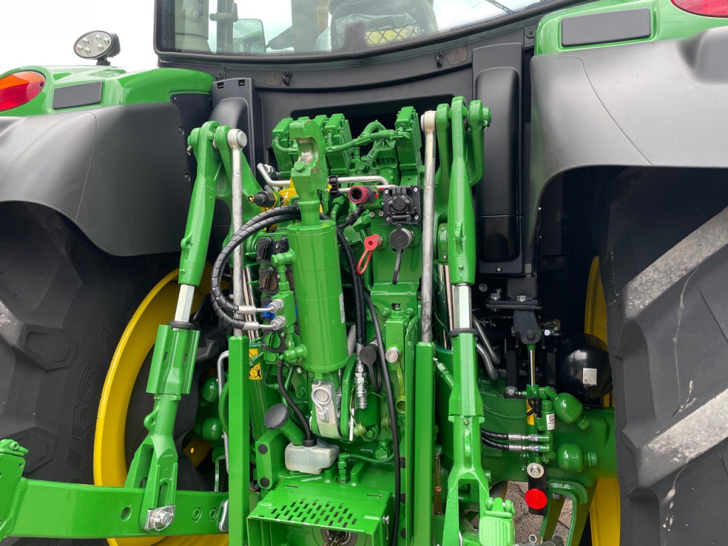 John Deere 6155R