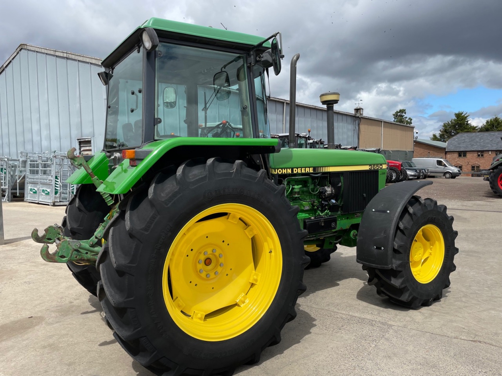 John Deere 3650