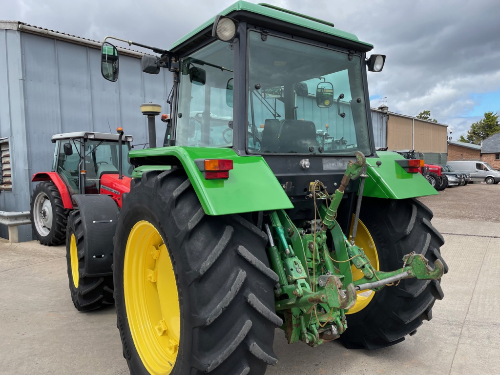 John Deere 3650