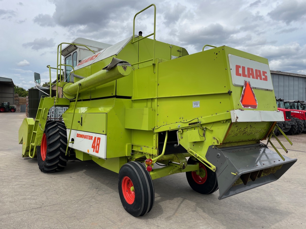 Claas Dominator 48