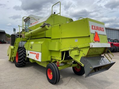Claas Dominator 48
