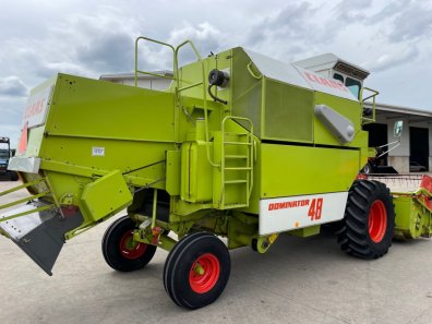 Claas Dominator 48