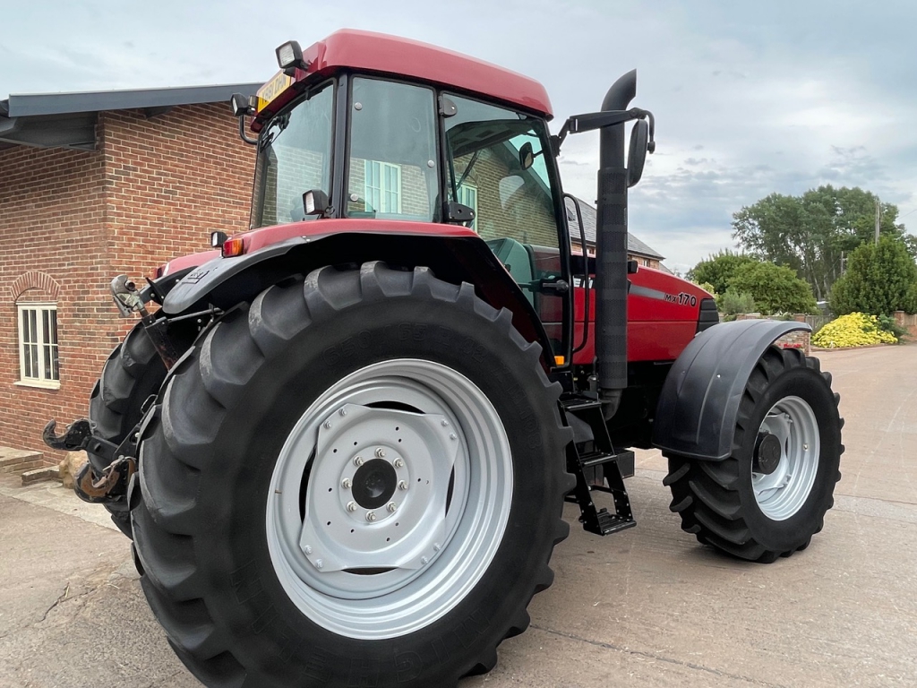 Case MX 170