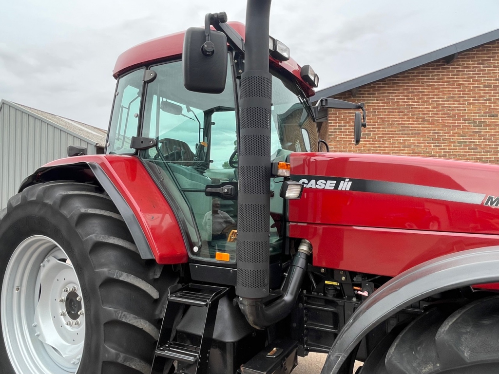 Case MX 170