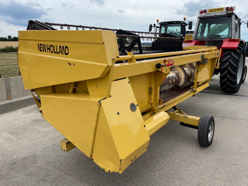 New Holland TC 56