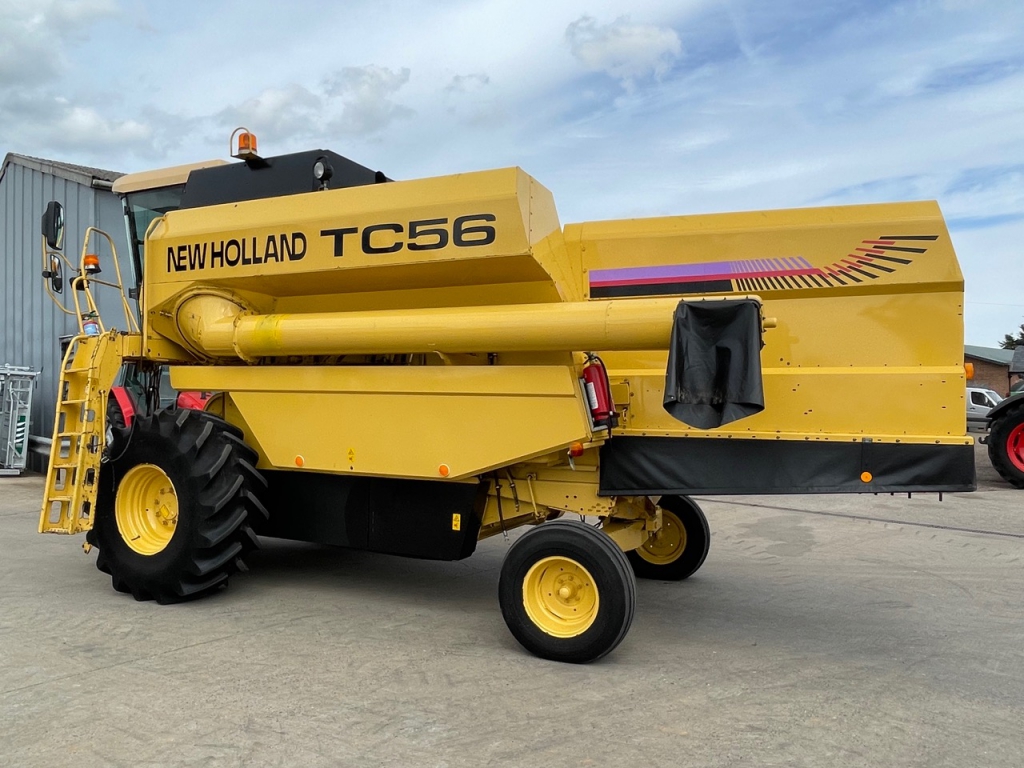 New Holland TC 56