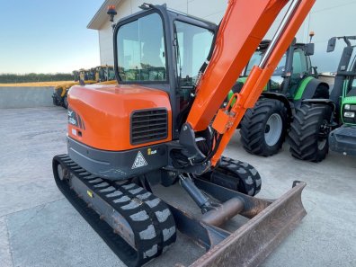 Doosan DX62R