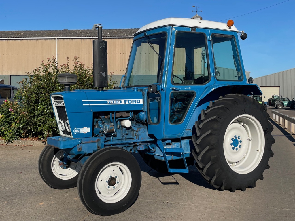 Ford 7600