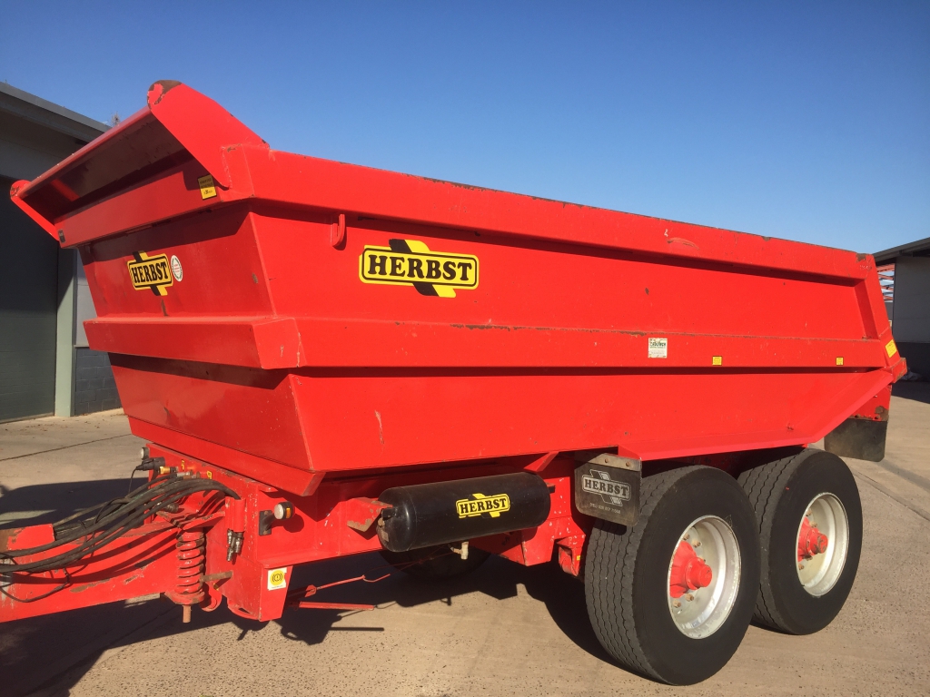 Herbst 16 ton dump trailer