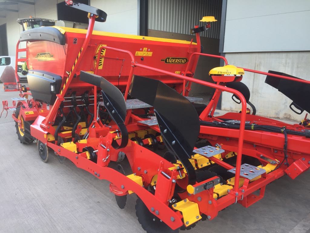 Vaderstad Rapid 300C grain and fert drill