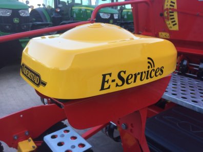 Vaderstad Rapid 300C grain and fert drill