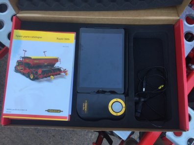 Vaderstad Rapid 300C grain and fert drill