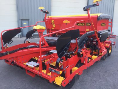 Vaderstad Rapid 300C grain and fert drill