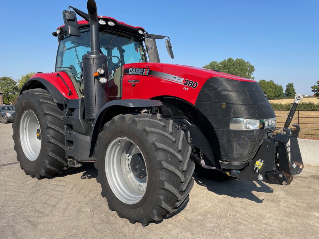 Case Magnum CVX 380