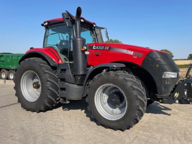 Case Magnum CVX 380