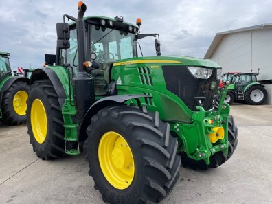 John Deere 6195M