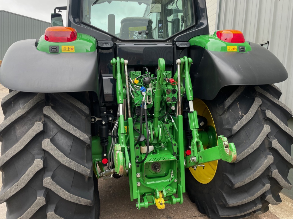 John Deere 6155M