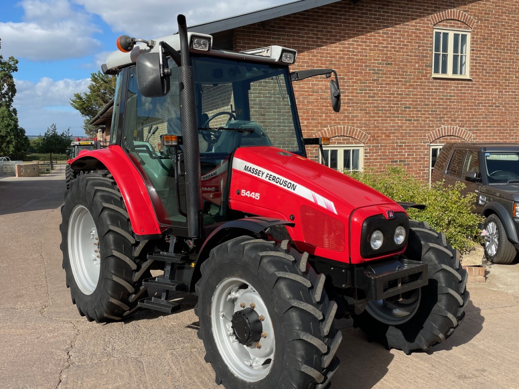 Massey Ferguson 5445